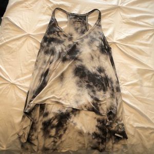 Razorback flows tank top